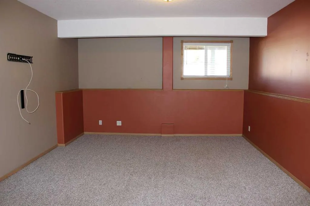 36 Meadowbrook Court