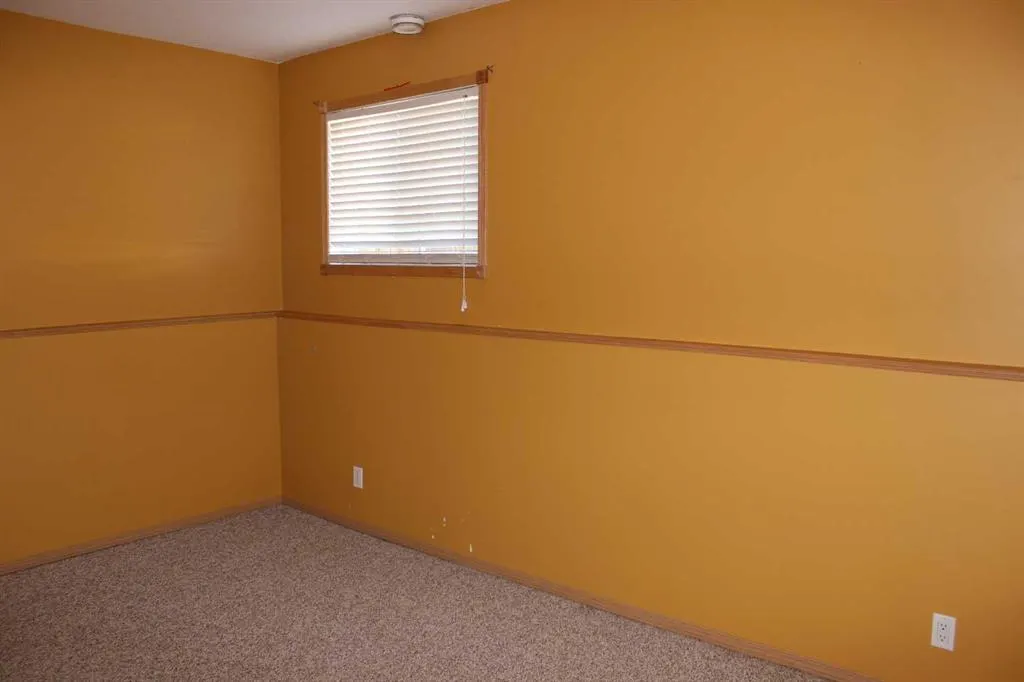 36 Meadowbrook Court