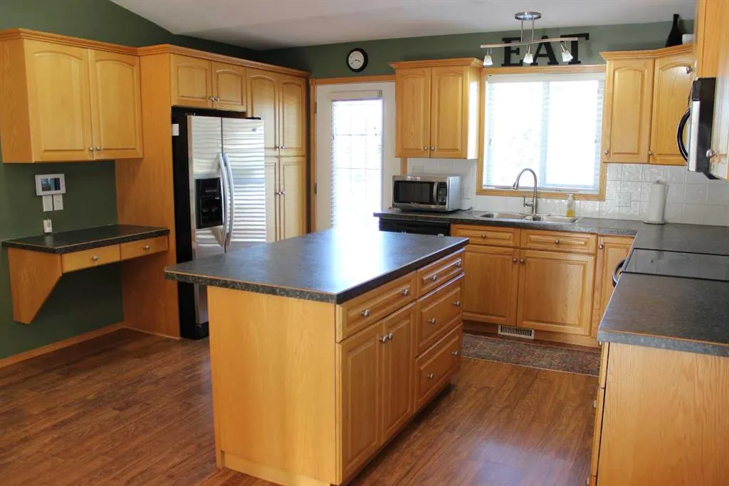 36 Meadowbrook Court