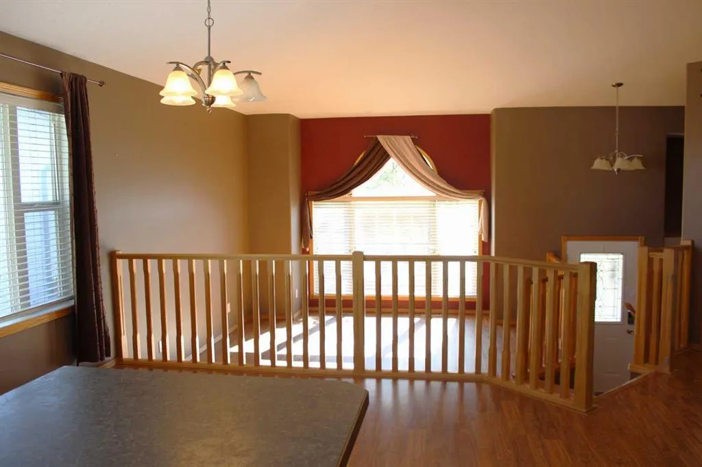 36 Meadowbrook Court