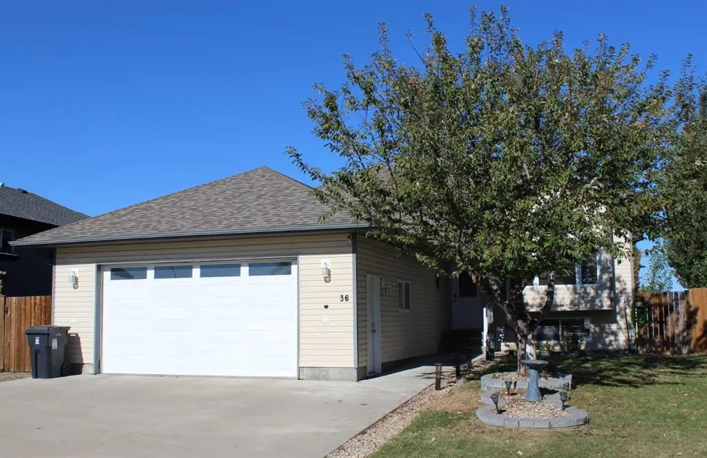 36 Meadowbrook Court