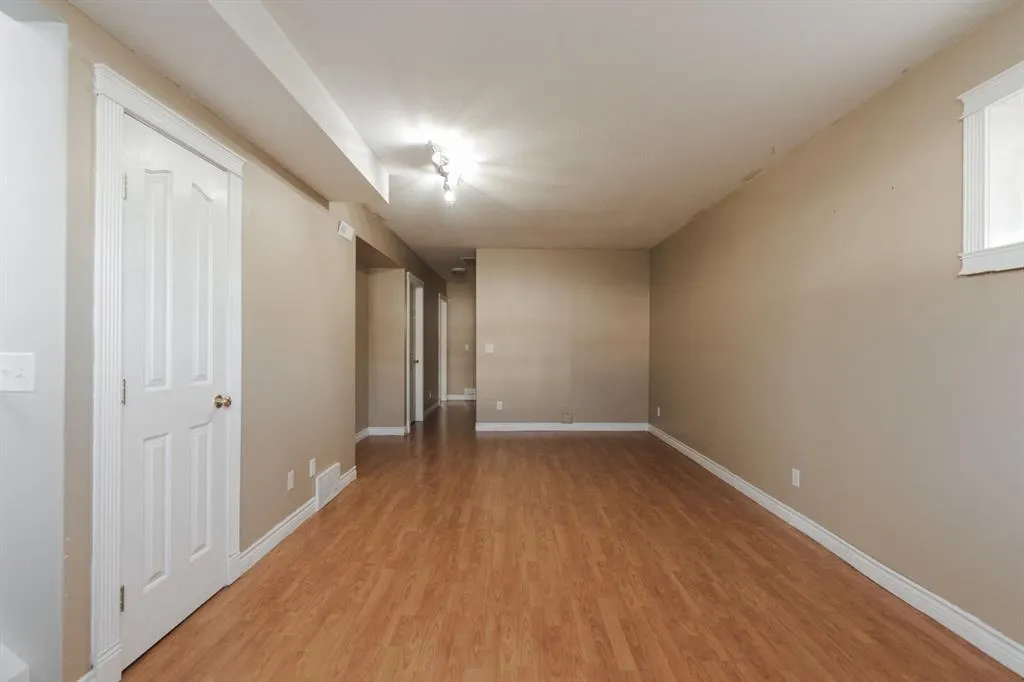 169 St. Laurent Way