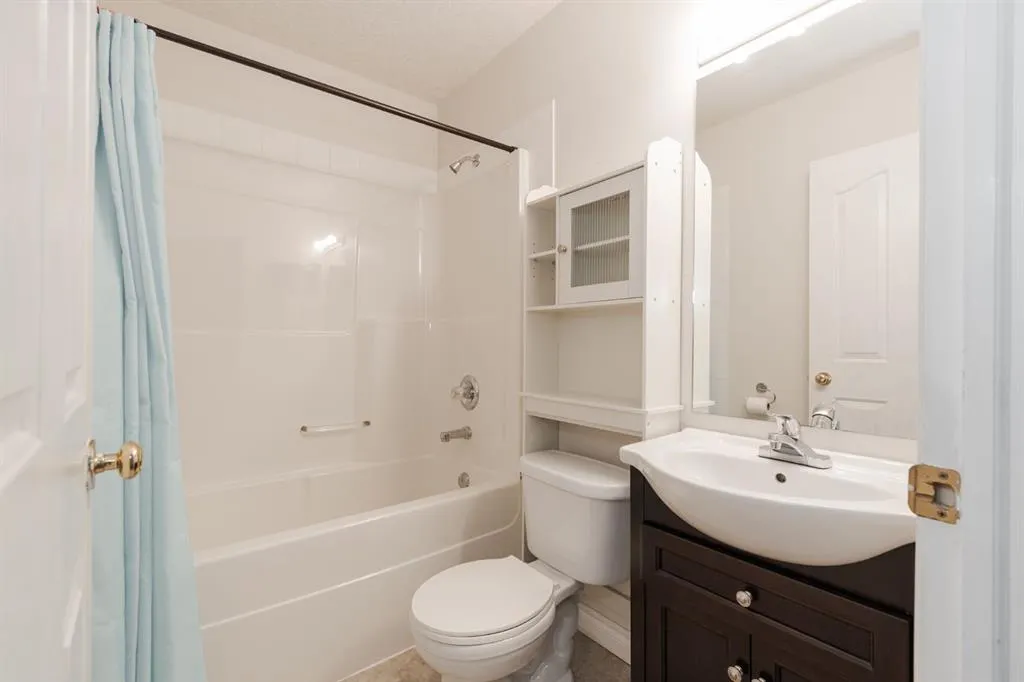 169 St. Laurent Way