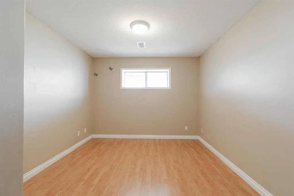 169 St. Laurent Way