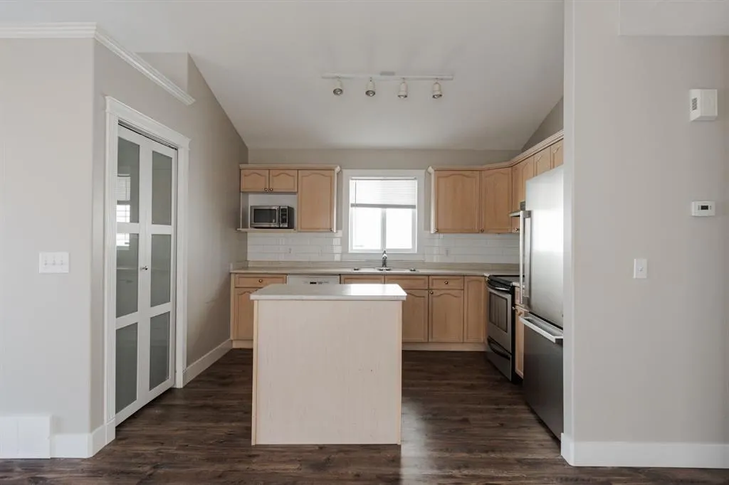 169 St. Laurent Way