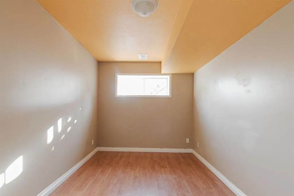 169 St. Laurent Way