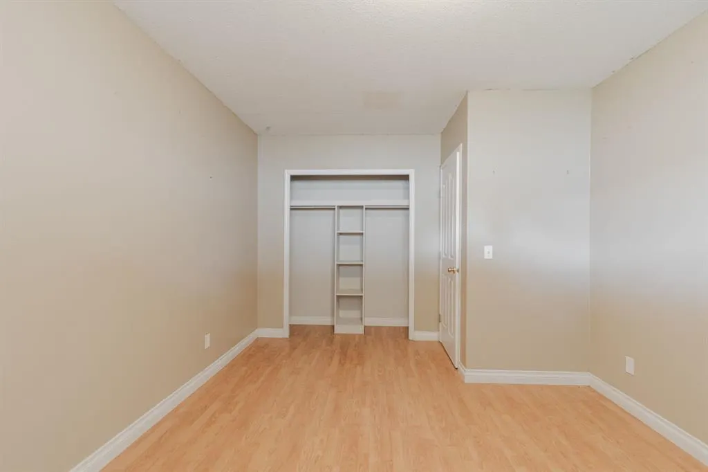 169 St. Laurent Way