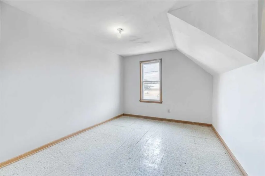 234075 Township Road 280