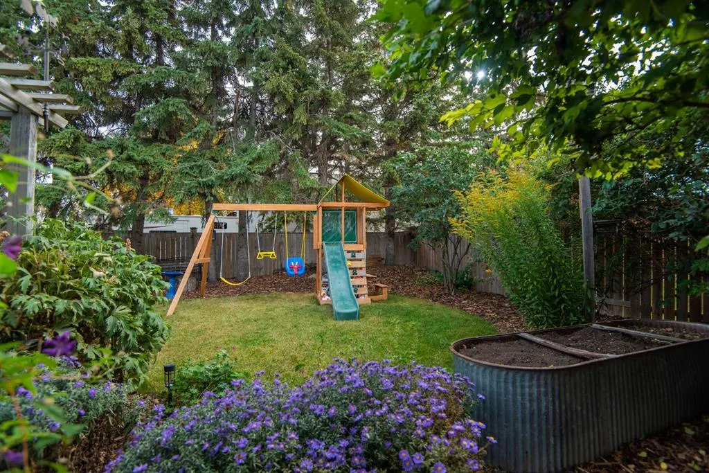99 Pearson Crescent