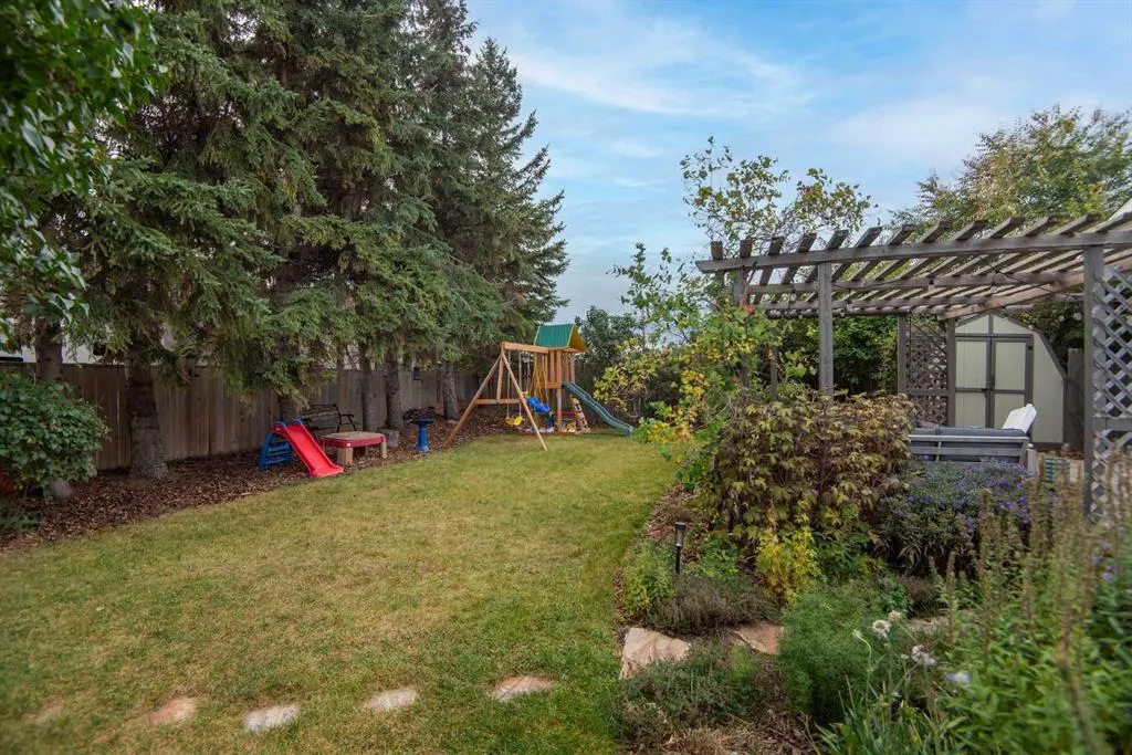 99 Pearson Crescent