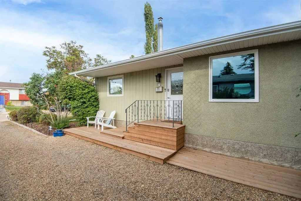99 Pearson Crescent