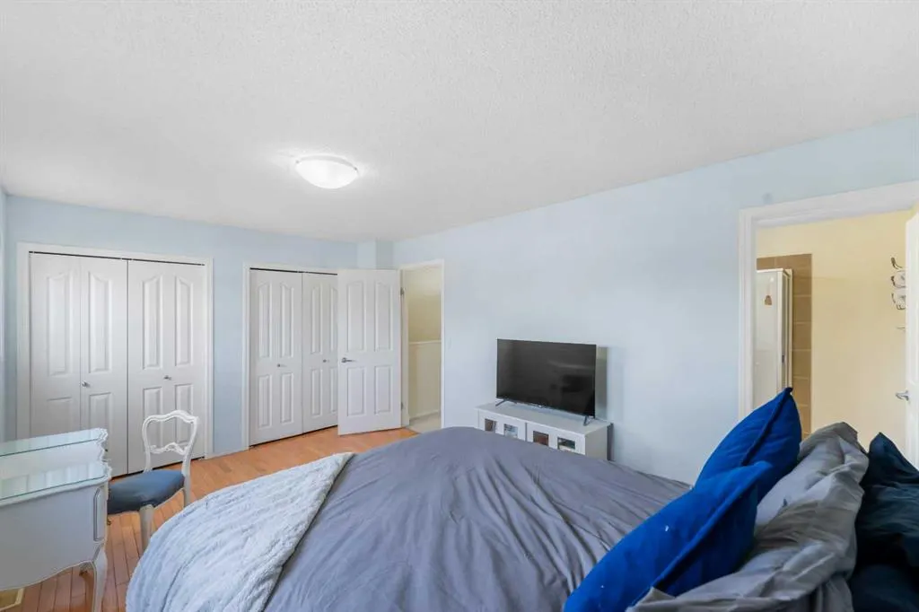 205 Bayside Point SW