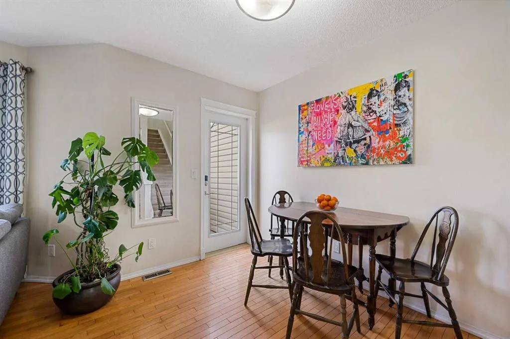 205 Bayside Point SW