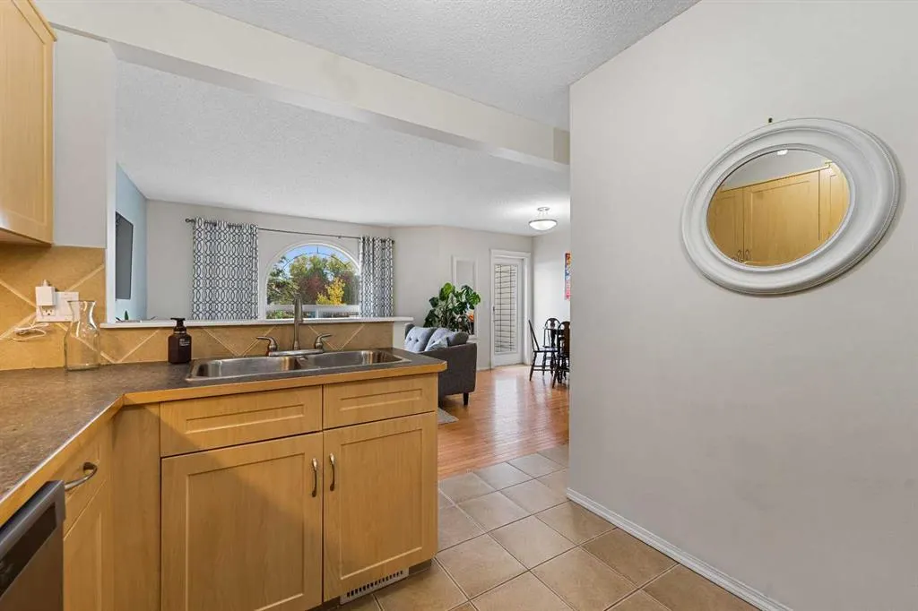 205 Bayside Point SW