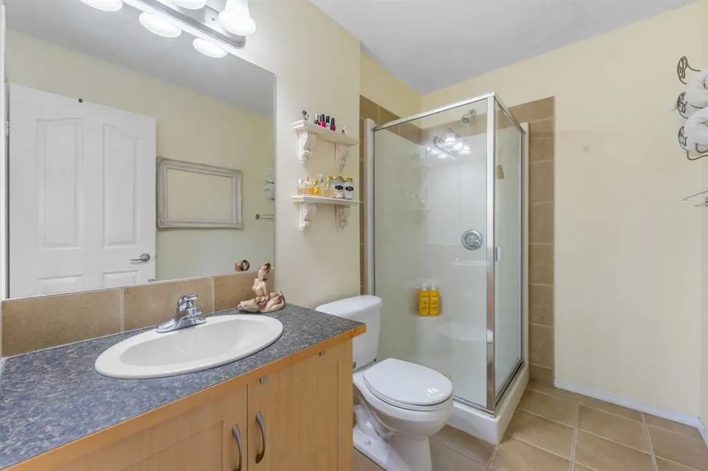 205 Bayside Point SW