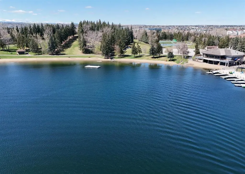 17 Sunvale Crescent SE
