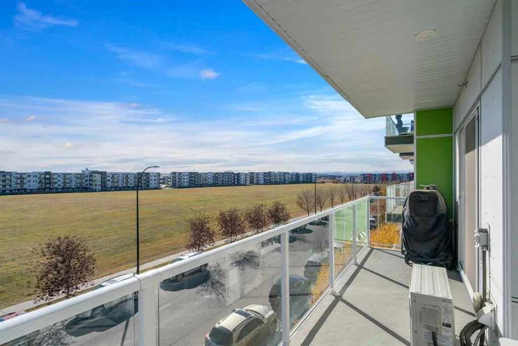 20 Seton Park SE, #332