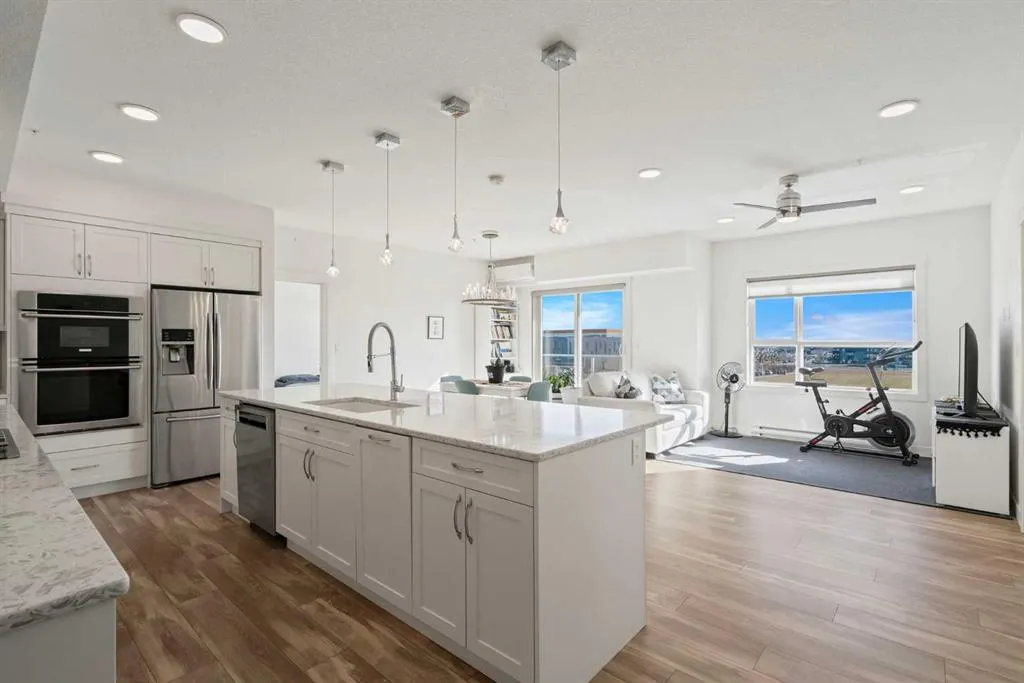 20 Seton Park SE, #332