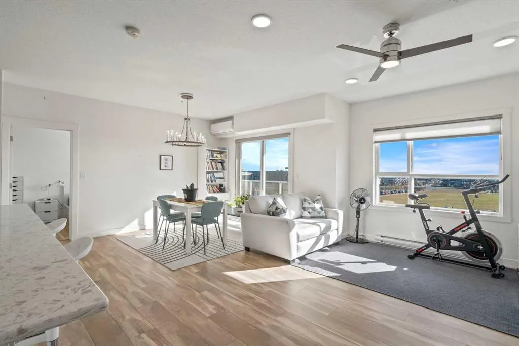 20 Seton Park SE, #332