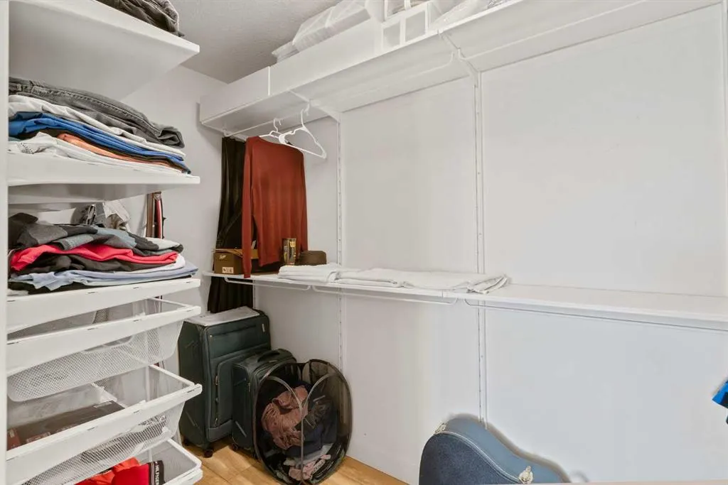 20 Seton Park SE, #332