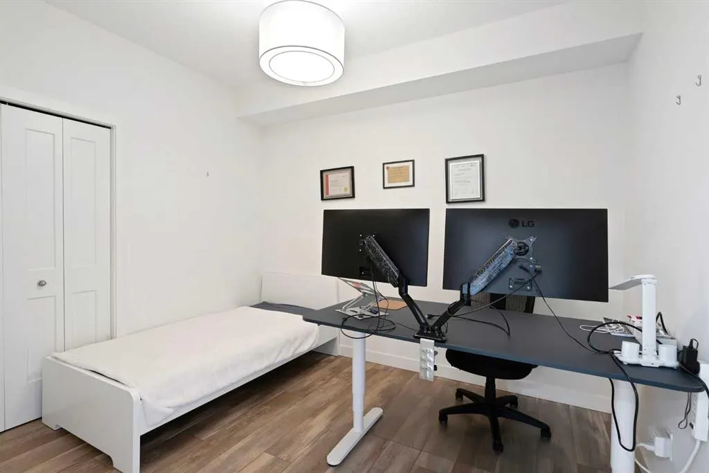 20 Seton Park SE, #332