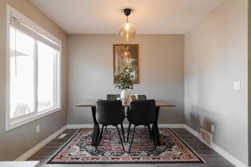 216 Coyote Crescent