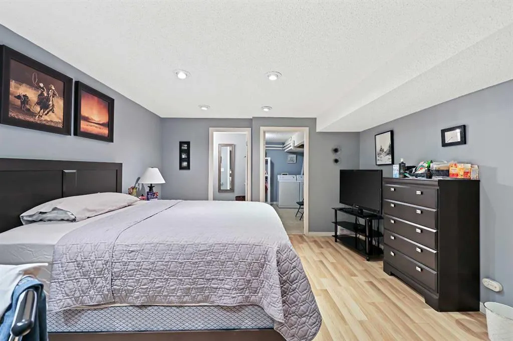 64 Abbeydale Villas NE