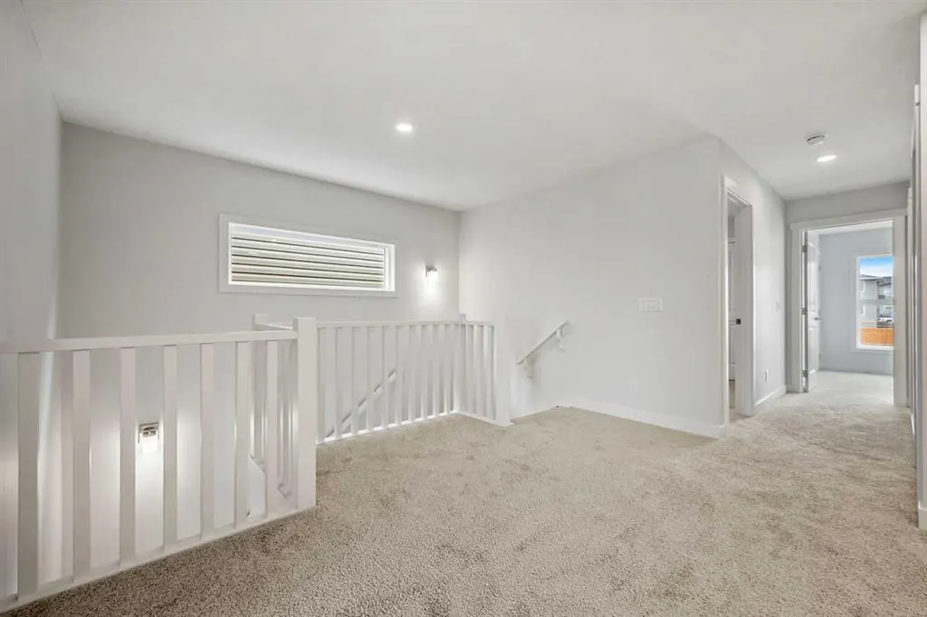 72 Amblefield Grove NW
