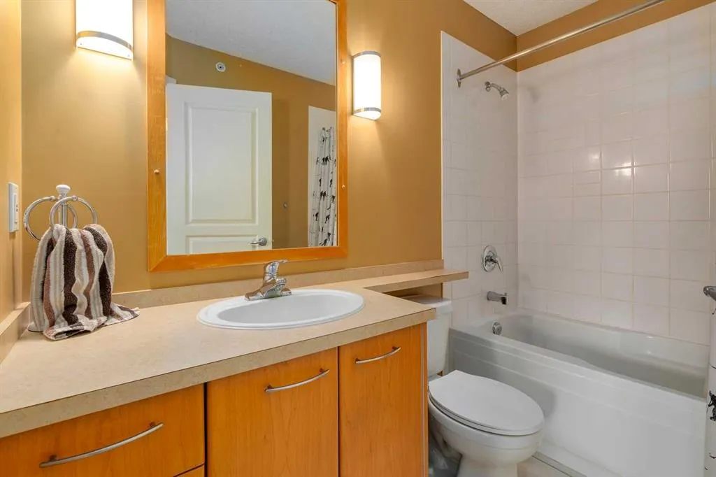 22 Richard Place SW, #433