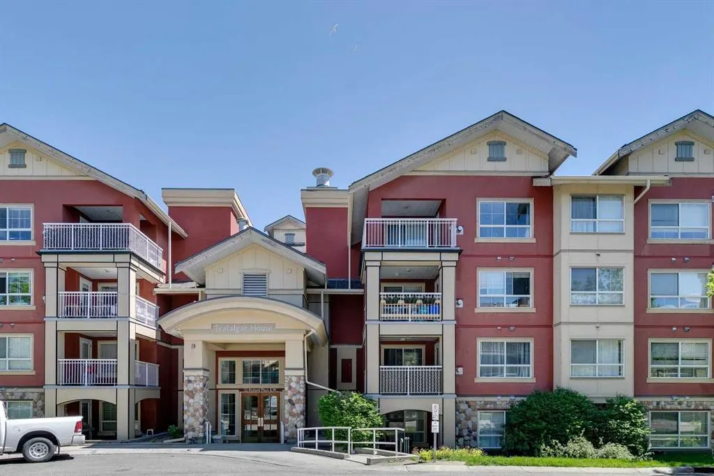 22 Richard Place SW, #433