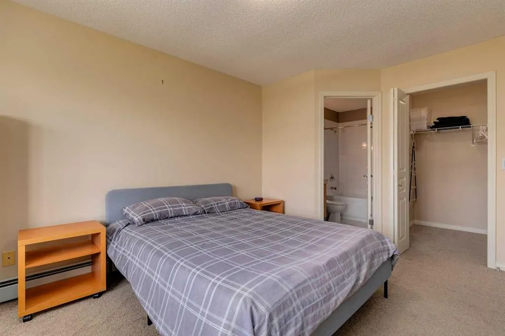 22 Richard Place SW, #433