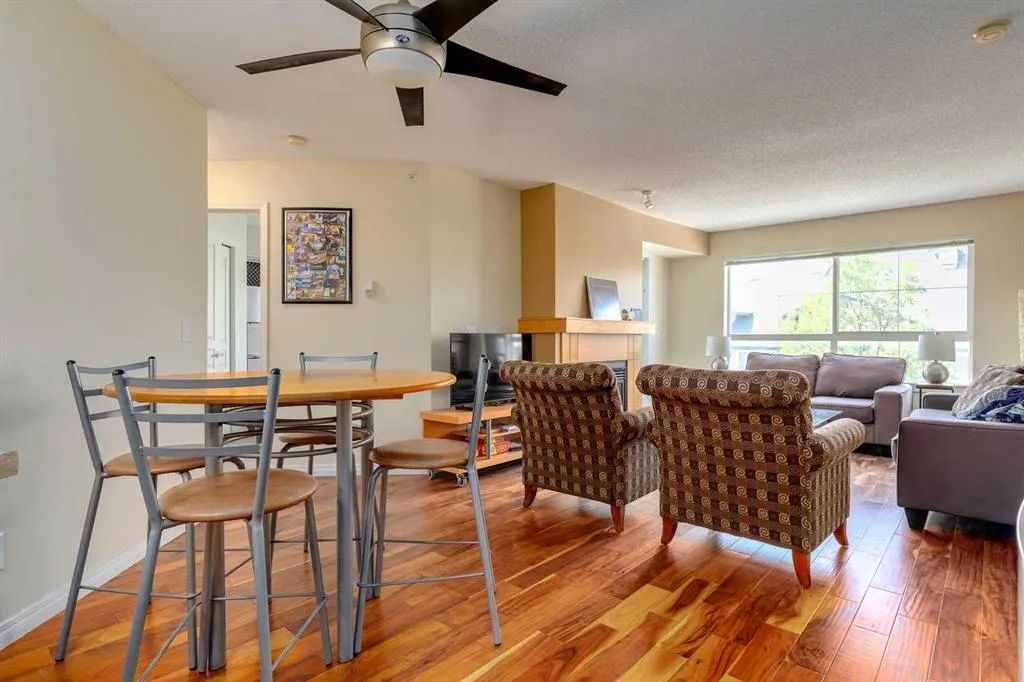 22 Richard Place SW, #433