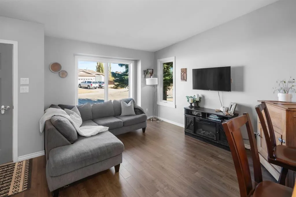 5306 66 Street