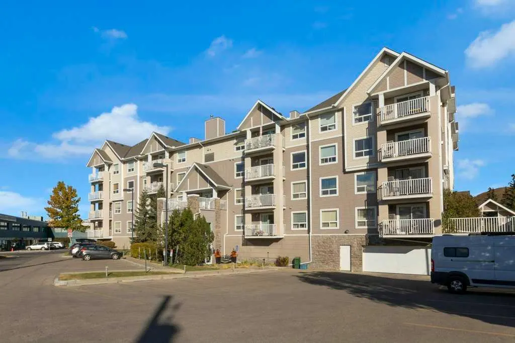 128 Centre Avenue, #304