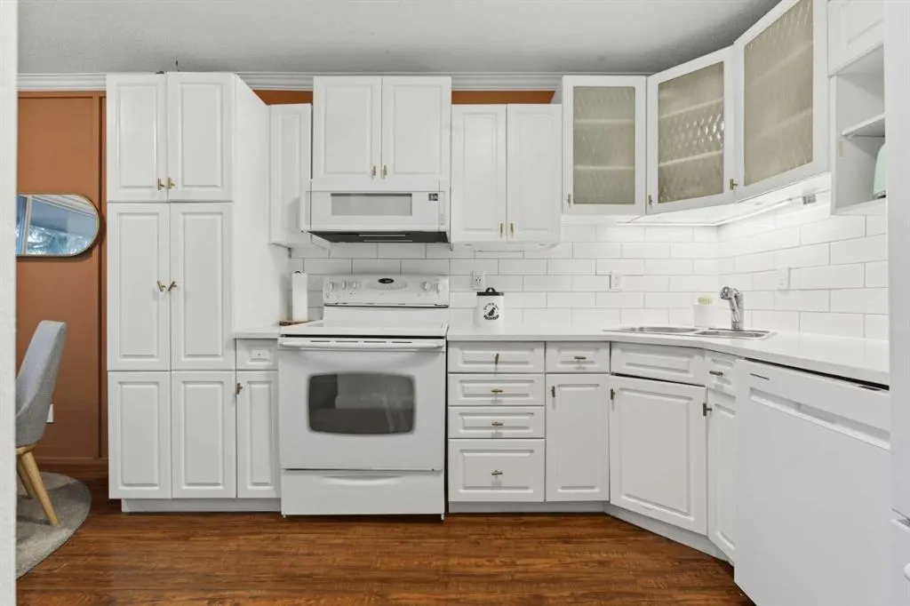 203 Lynnview Road SE, #37N