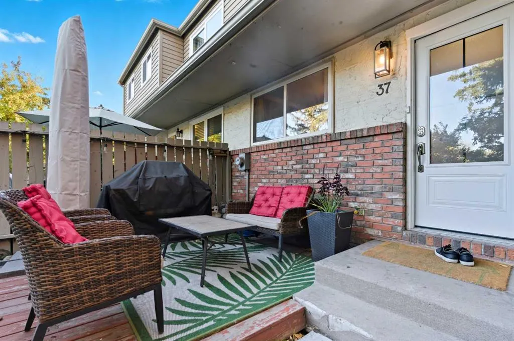 203 Lynnview Road SE, #37N