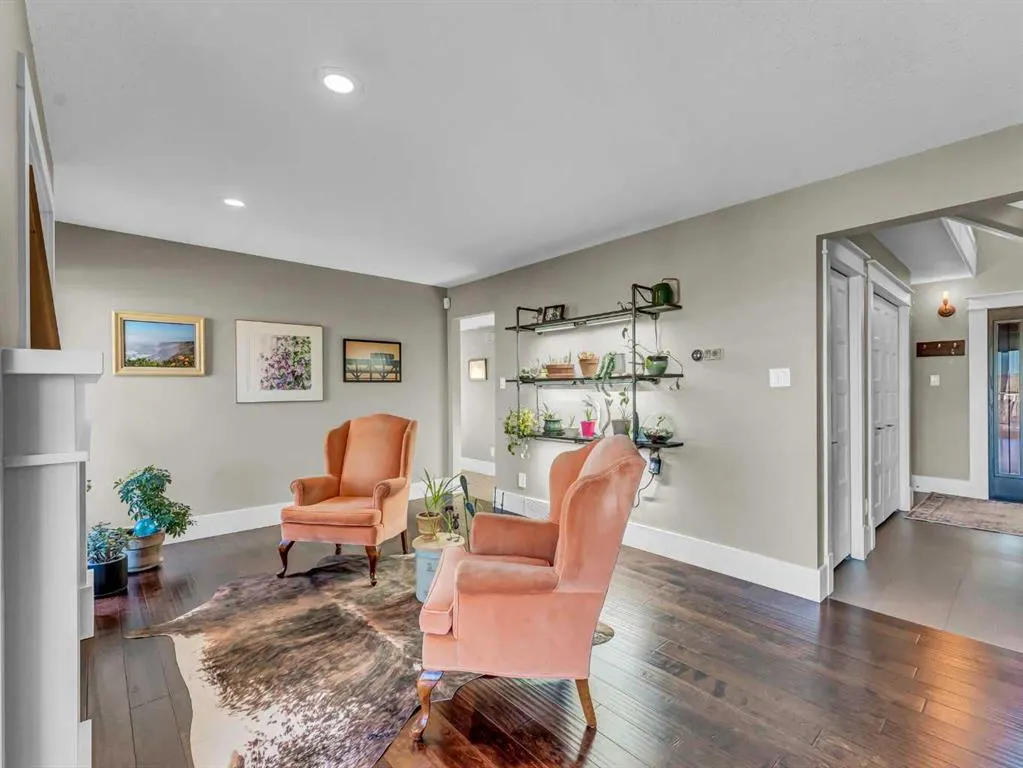 84 East Glen Drive SE