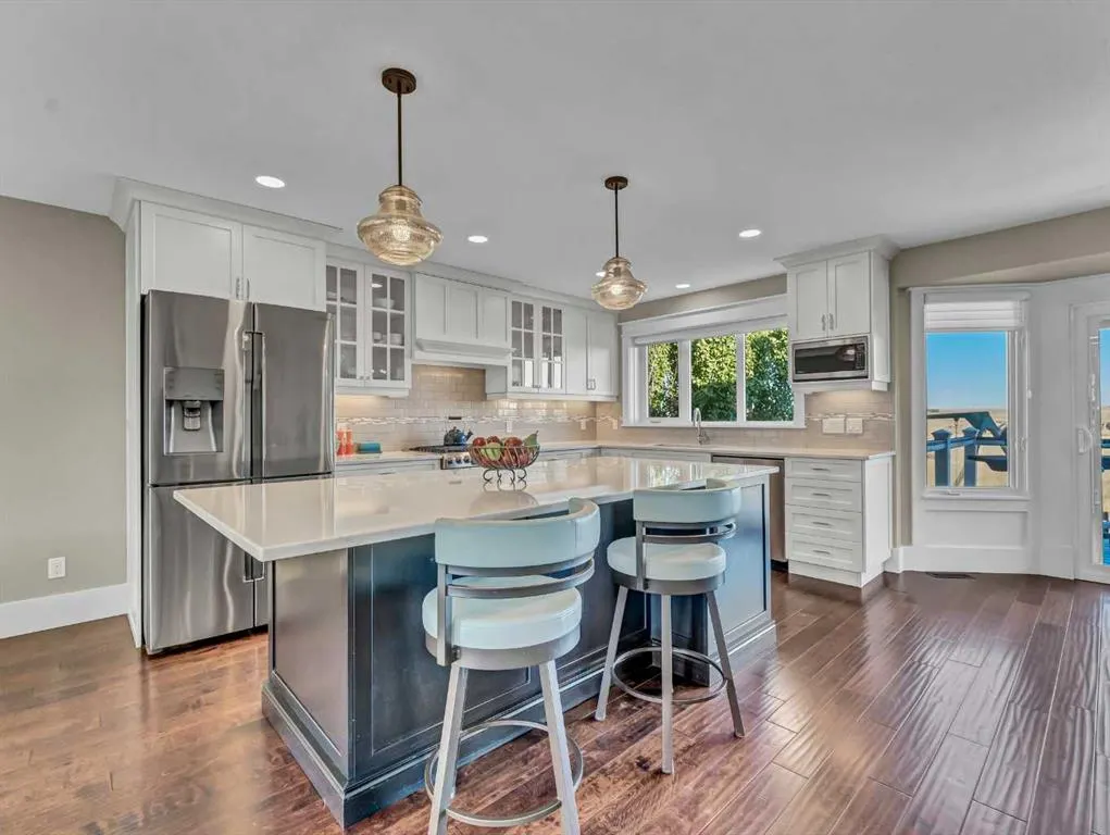 84 East Glen Drive SE
