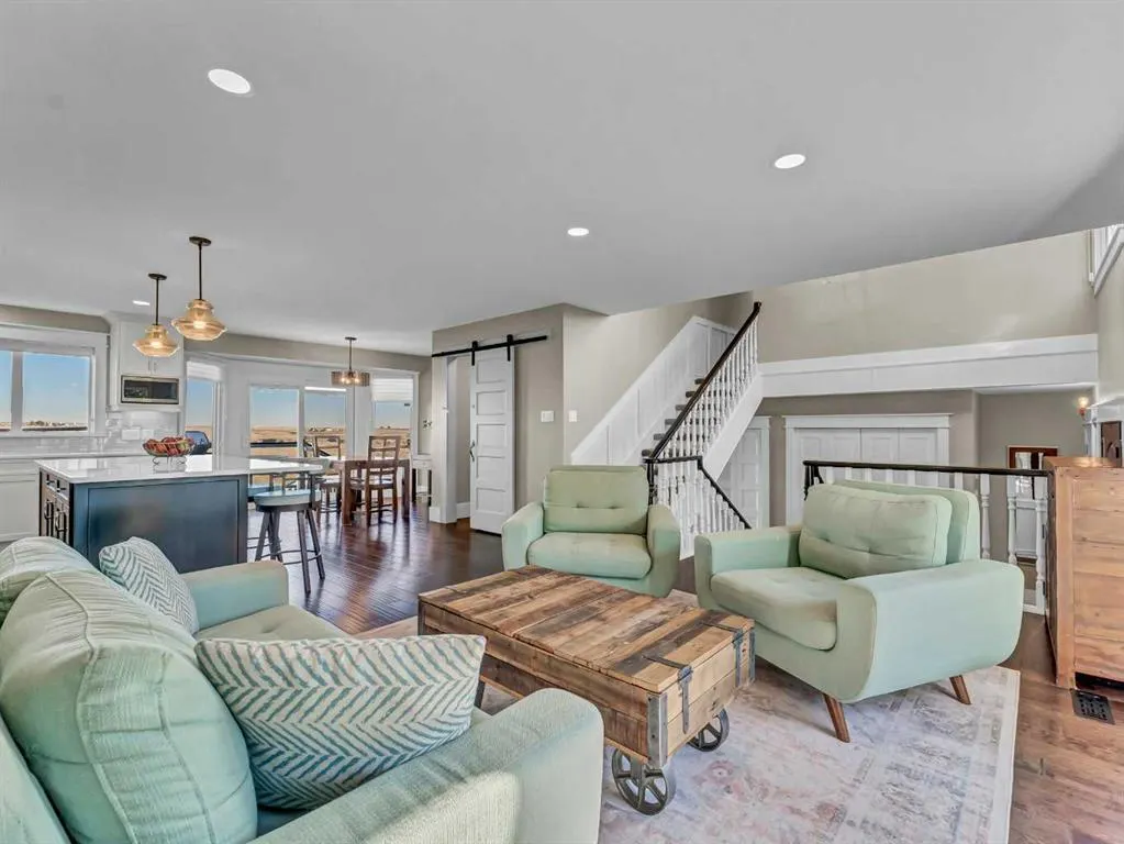 84 East Glen Drive SE