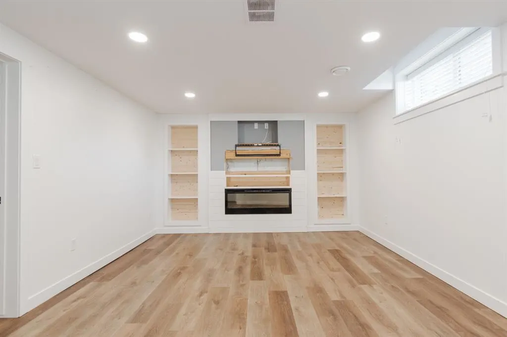 177 Beaverglen Close