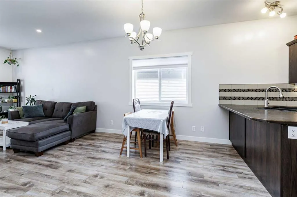45 Coachman Way