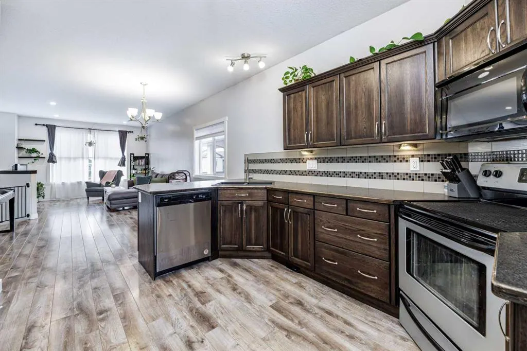 45 Coachman Way