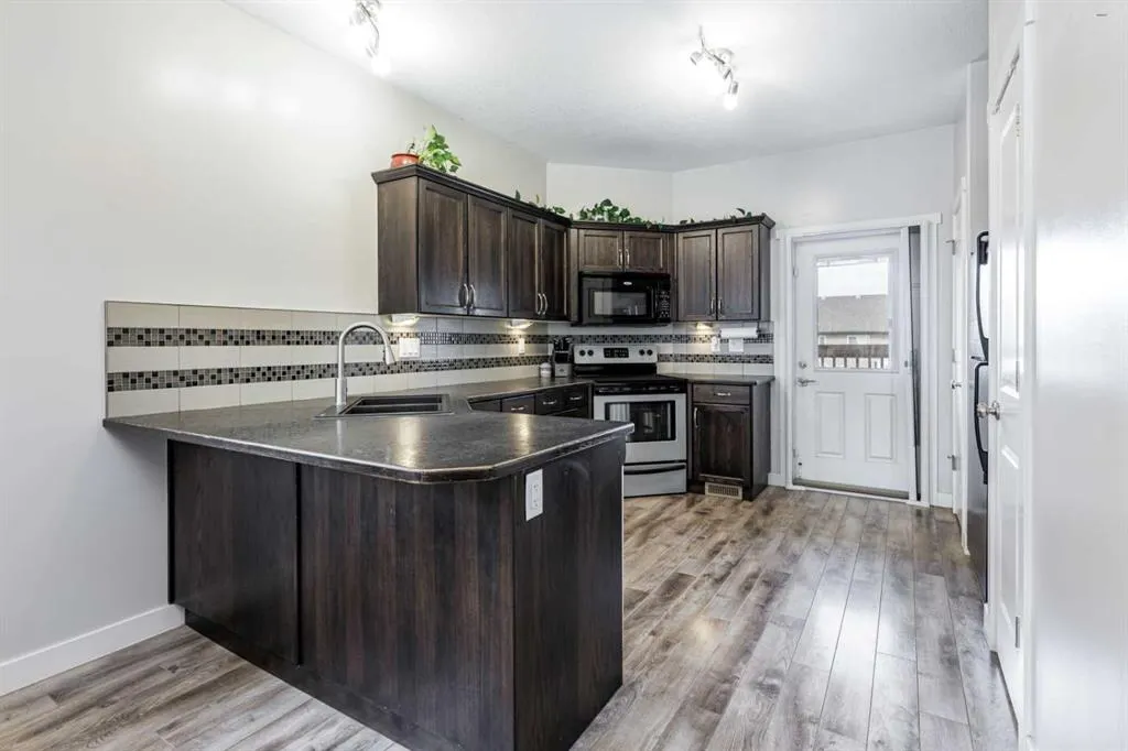 45 Coachman Way