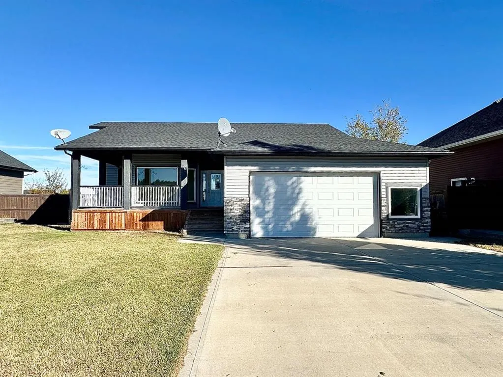 36 Cottonwood Crescent