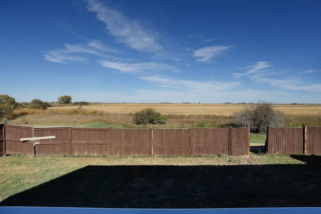 36 Cottonwood Crescent