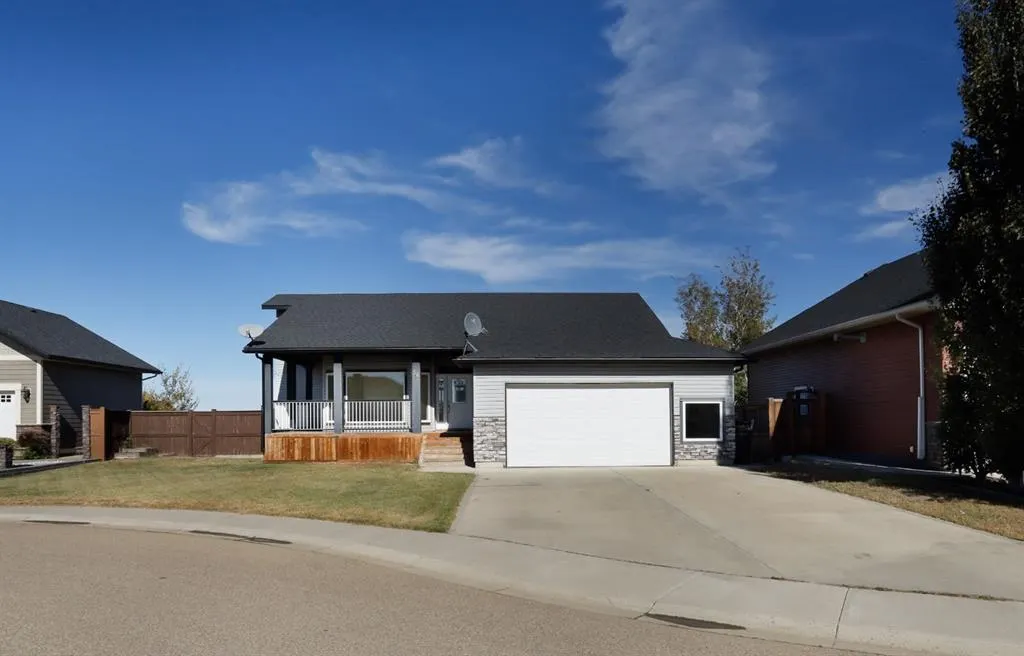 36 Cottonwood Crescent