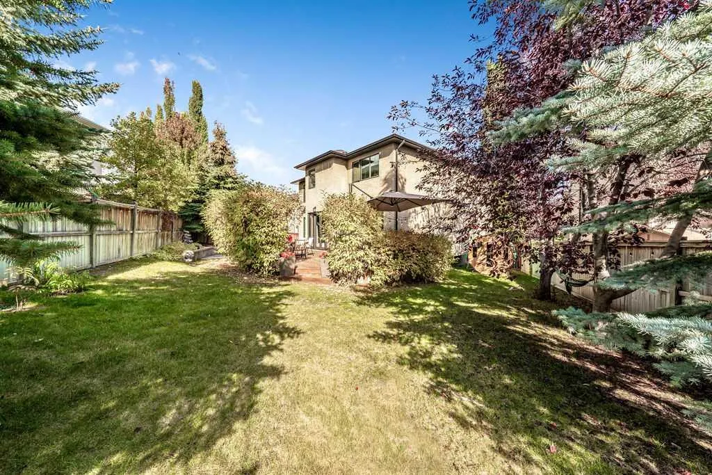 311 Simcrest Heights SW