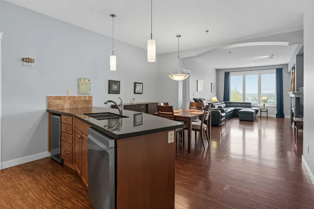 4707 50 Street, #310