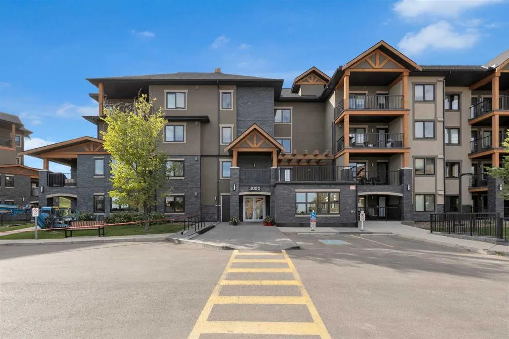 450 Kincora Glen Road, #3109