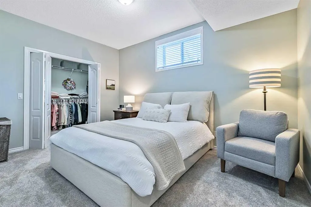 12898 Candle Crescent SW